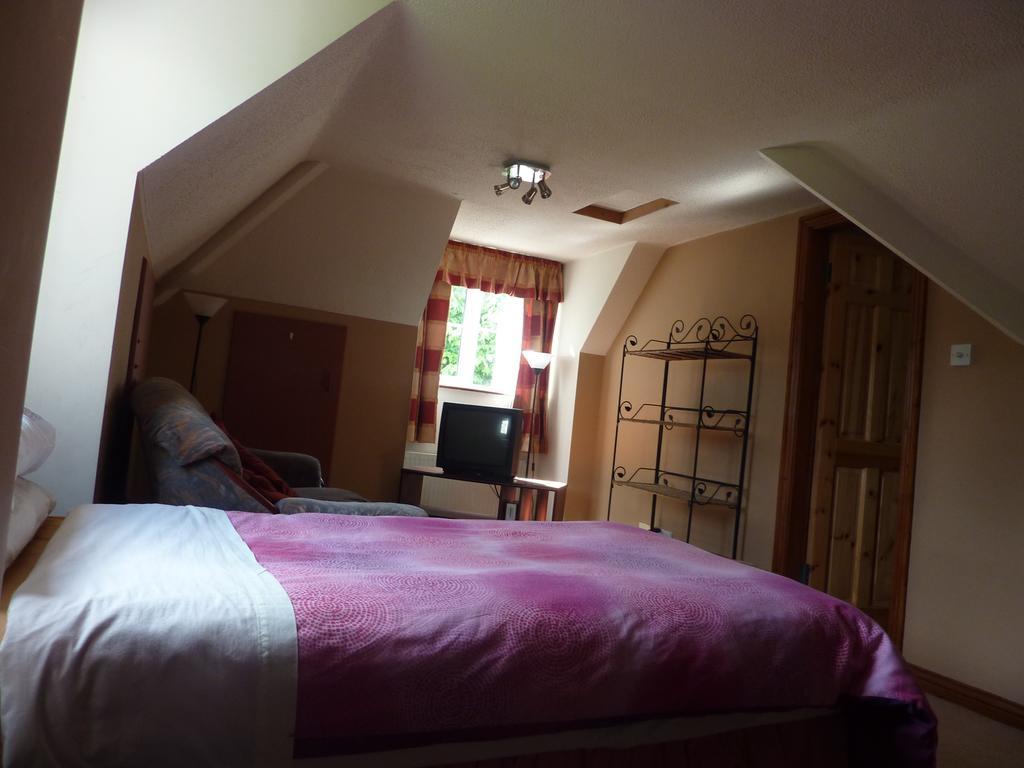 Knocklyon House Bed & Breakfast Ennis Ruang foto
